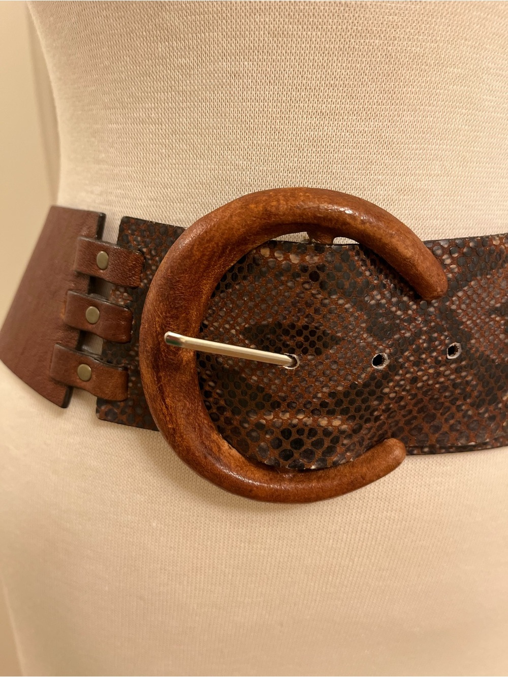 DKNY Chestnut Brown Snake-Print Wide Belt with Round Wooden Buckle - Size Large